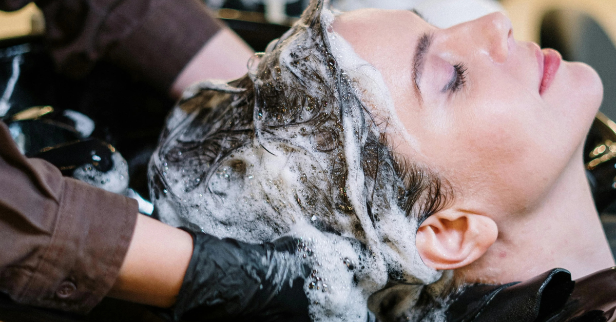 Zalgaga Washing Hair With Biotin Shampoo